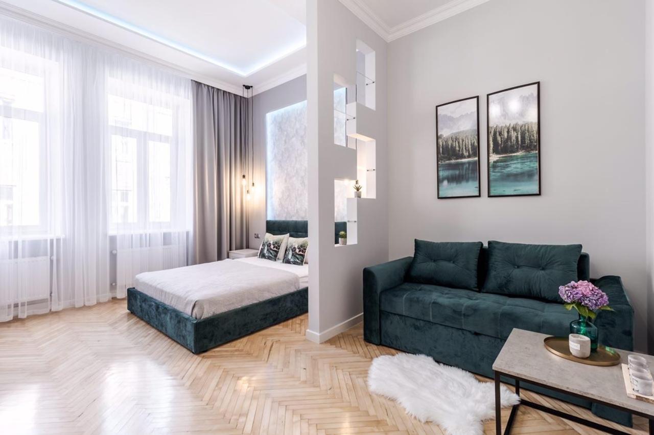 Modern Apartment Lviv Exterior photo